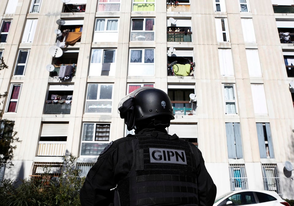 Les tirs contre la police a la castellane le mois dernier lies a la guerre entre clans