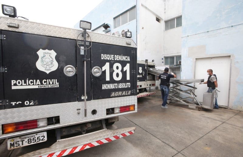 Plus de 1.200 policiers de l'etat d'espirito santo au bresil reprennent le travail