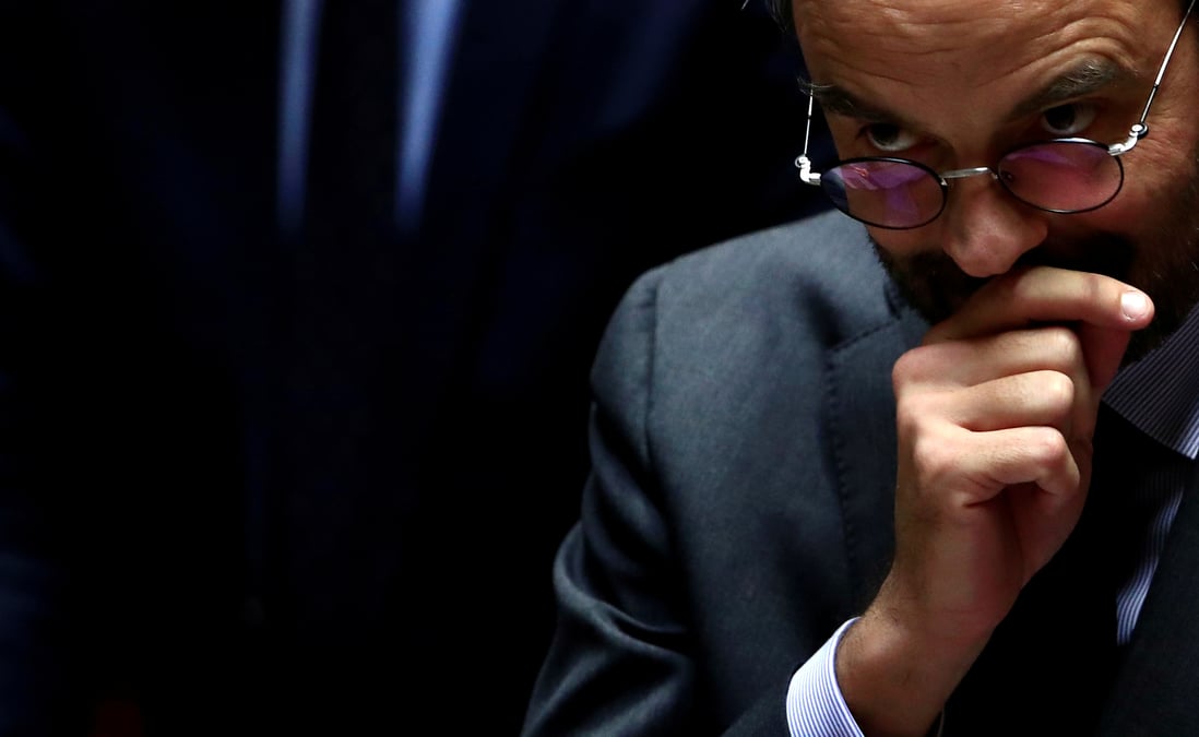 Les "gilets jaunes" recus a matignon en appellent a macron