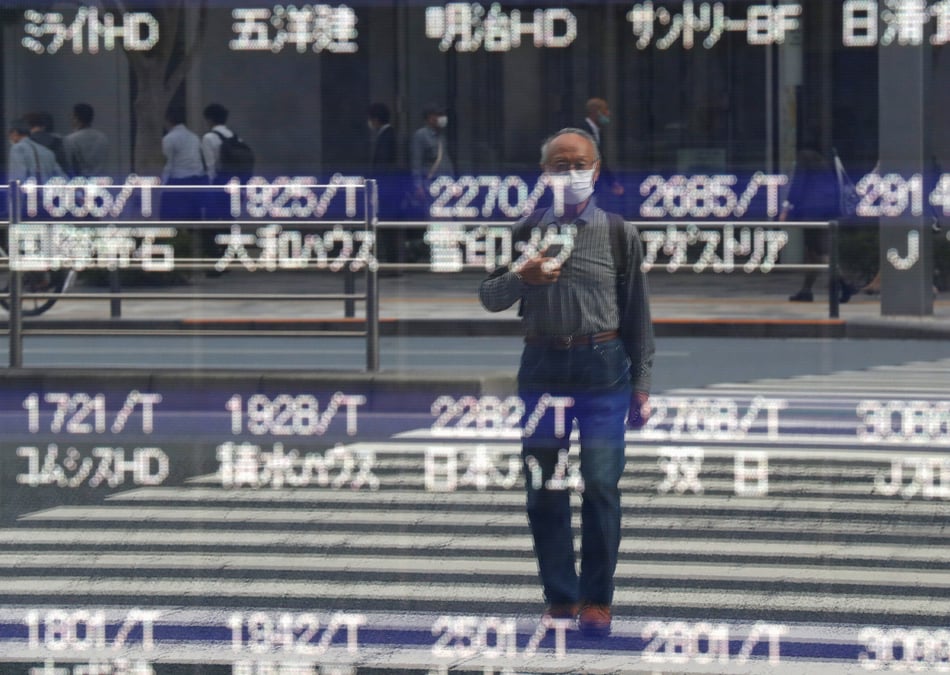 Tokyo finit en hausse
