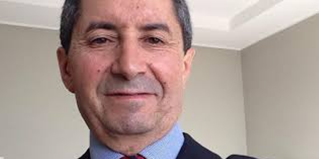 Ahmed Azirar, economiste et enseignant-chercheur.