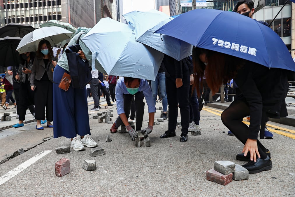 Hong kong paralyse par de nouvelles manifestations