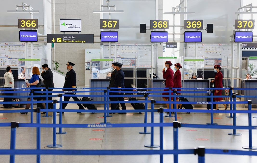 Les compagnies low cost ont dû baisser leurs prix pour continuer à remplir leurs avions.