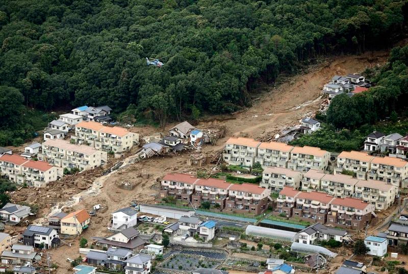 Dix-huit morts dans des glissements de terrain au Japon