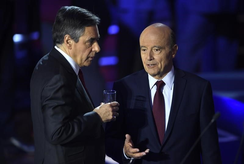 Selon un sondage, juppe et fillon confortent leur stature presidentielle