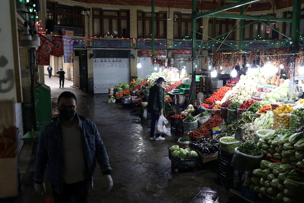 Coronavirus: l'iran veut relancer les activites economiques "a bas risque"