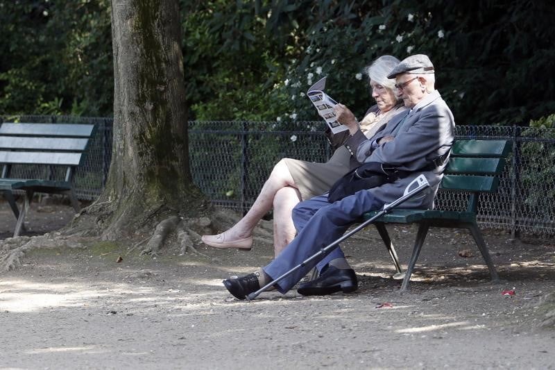 L'ocde invite la france a reformer davantage ses systemes de retraite