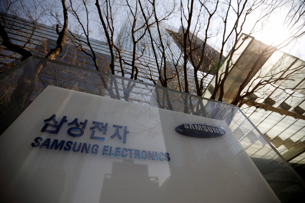 Le president de samsung elec confirme malgre une inculpation