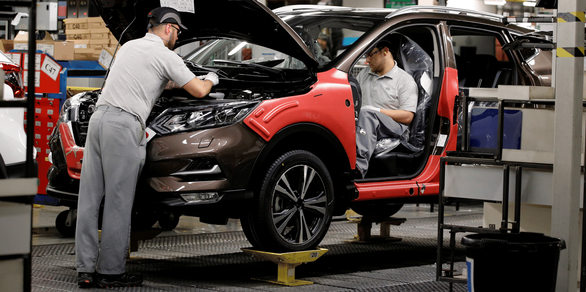 Coronavirus: les constructeurs automobiles europeens redemarrent la production