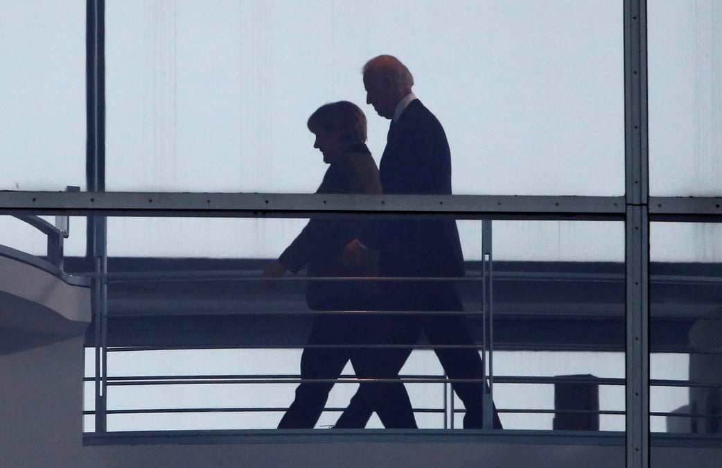 Merkel et biden sont convenus de renforcer la cooperation transatlantique