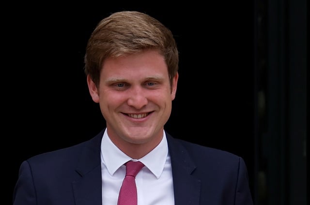 Le député Renaissance Charles Rodwell.