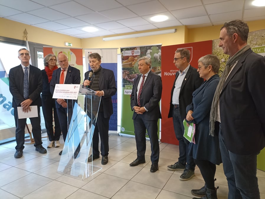 A l'échelle de la Nouvelle-Aquitaine, le Pacte d'ambition pour l'agriculture biologique 2023-2027 a été co-signé le 15 décembre dans les locaux du Sivu Bordeaux Mérignac qui s'approvisionne à hauteur de 57 % en produits bio.