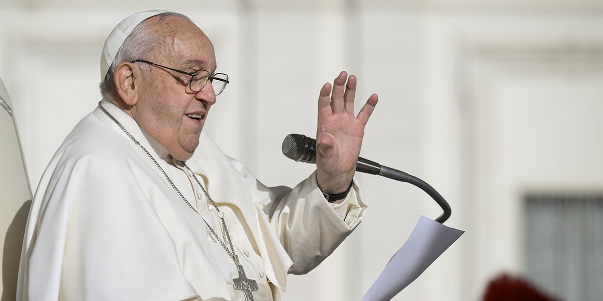 L'organisation de la visite du pape à Ajaccio génère l'enthousiasme malgré le défi de logistique qu'elle représente.