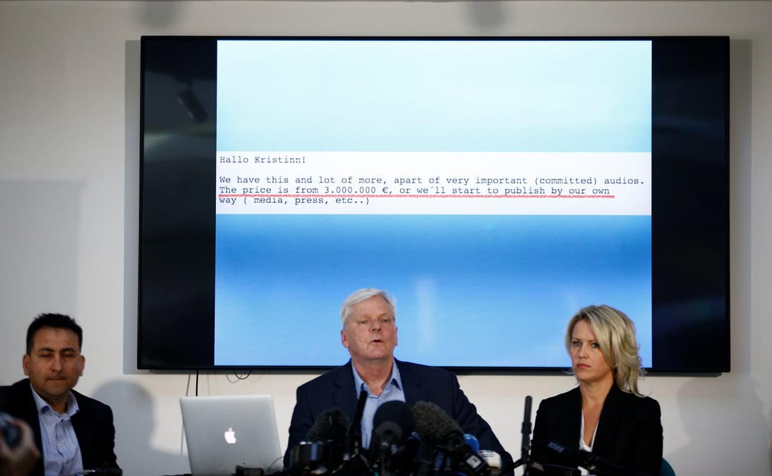 Wikileaks: julian assange espionne a l'ambassade d'equateur a londres