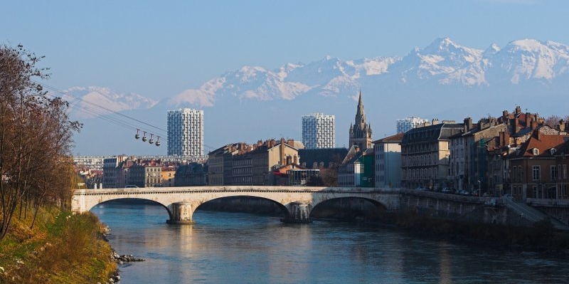 10e Grenoble