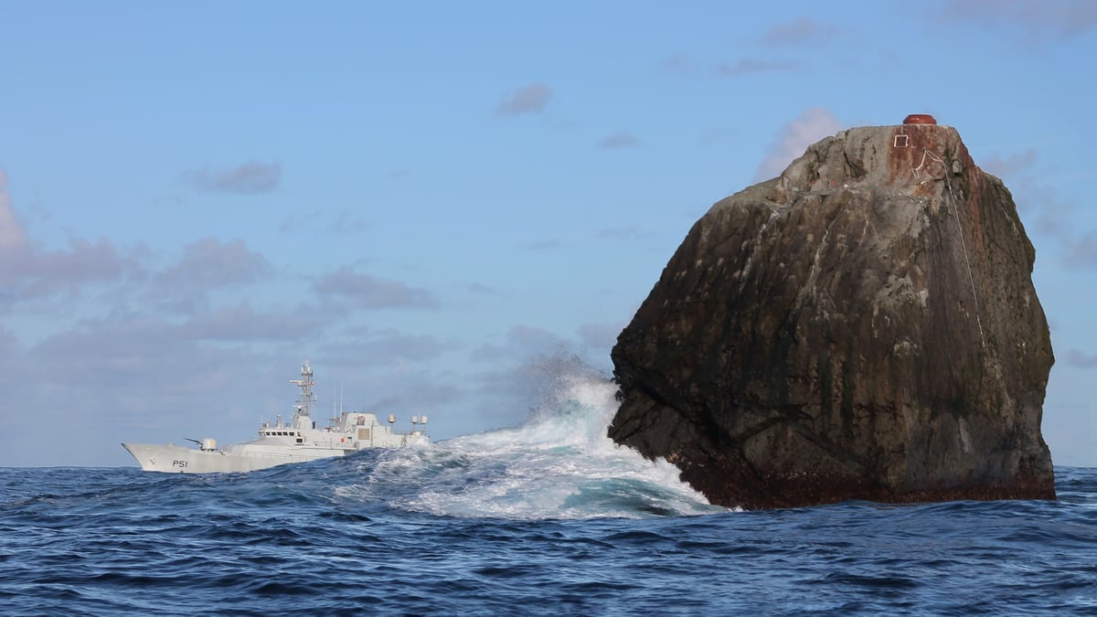 rockall, Irish defence forces