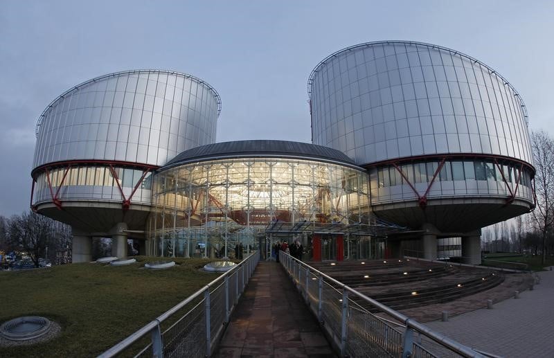 Strasbourg affirme le droit a la vie privee numerique des salaries