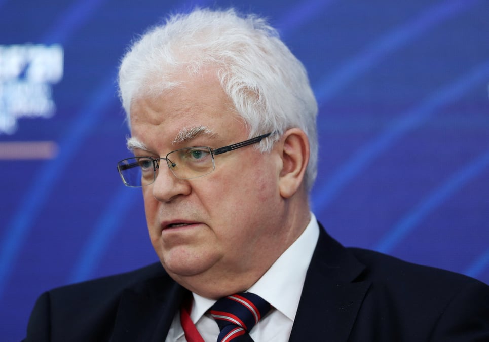 La russie ne se prepare pas a envahir l'ukraine, declare l'ambassadeur russe a l'ue