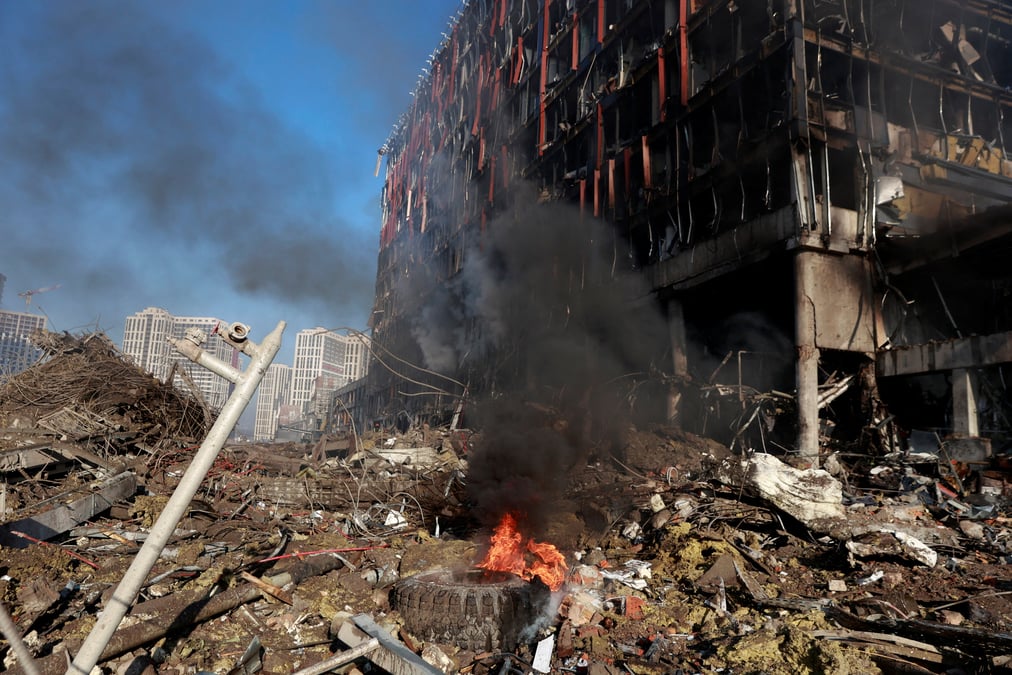 Ukraine: au moins huit morts dans un bombardement a kyiv dimanche