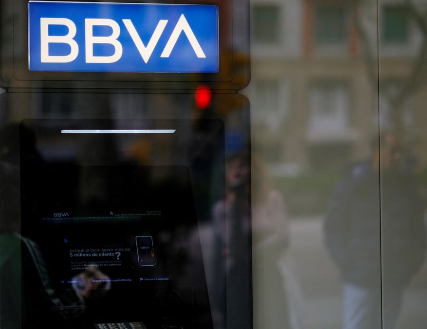Un guichet automatique de la banque bbva