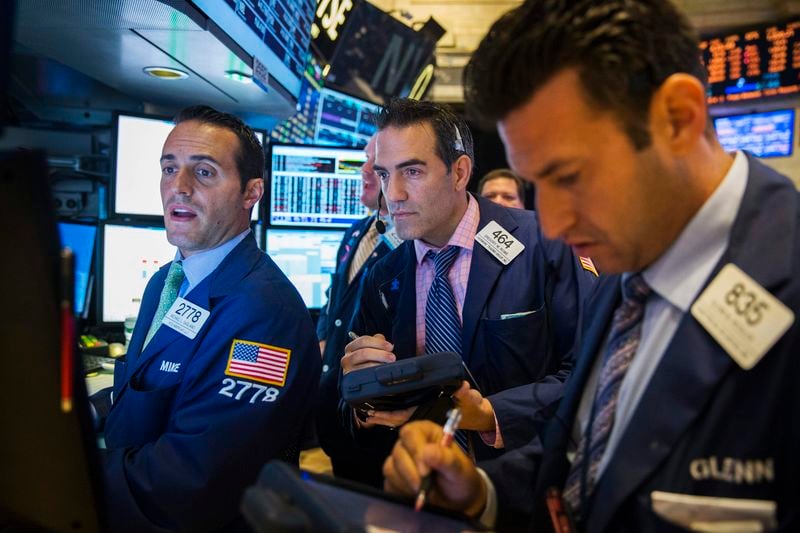 Les marchés américains clôturent en baisse
