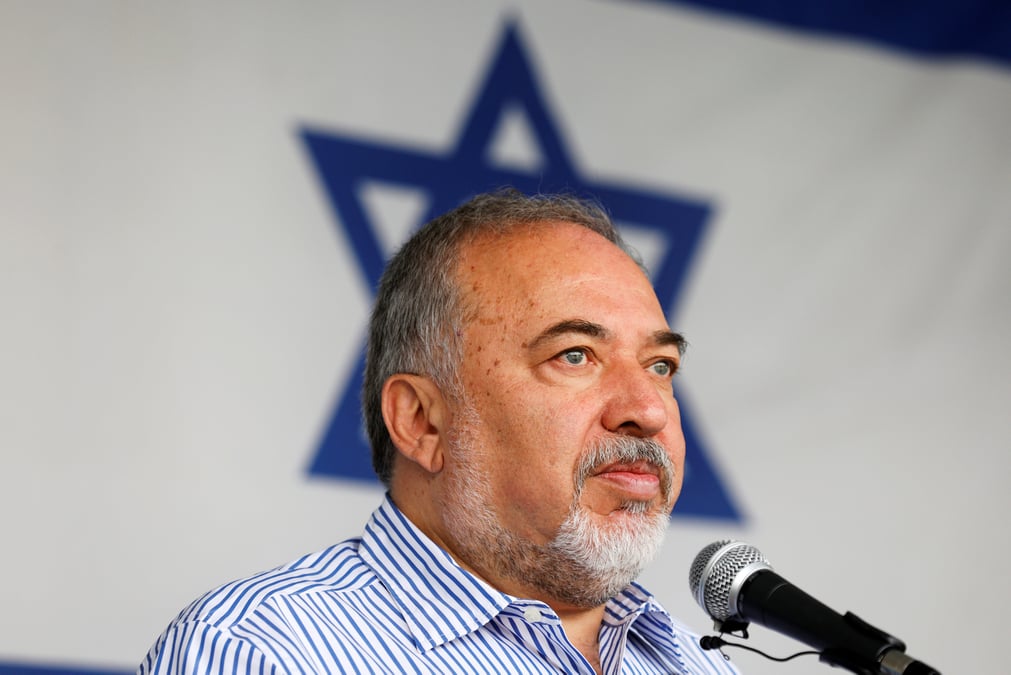 Le golan sera plus calme grace a l'autorite d'assad retablie, dit lieberman