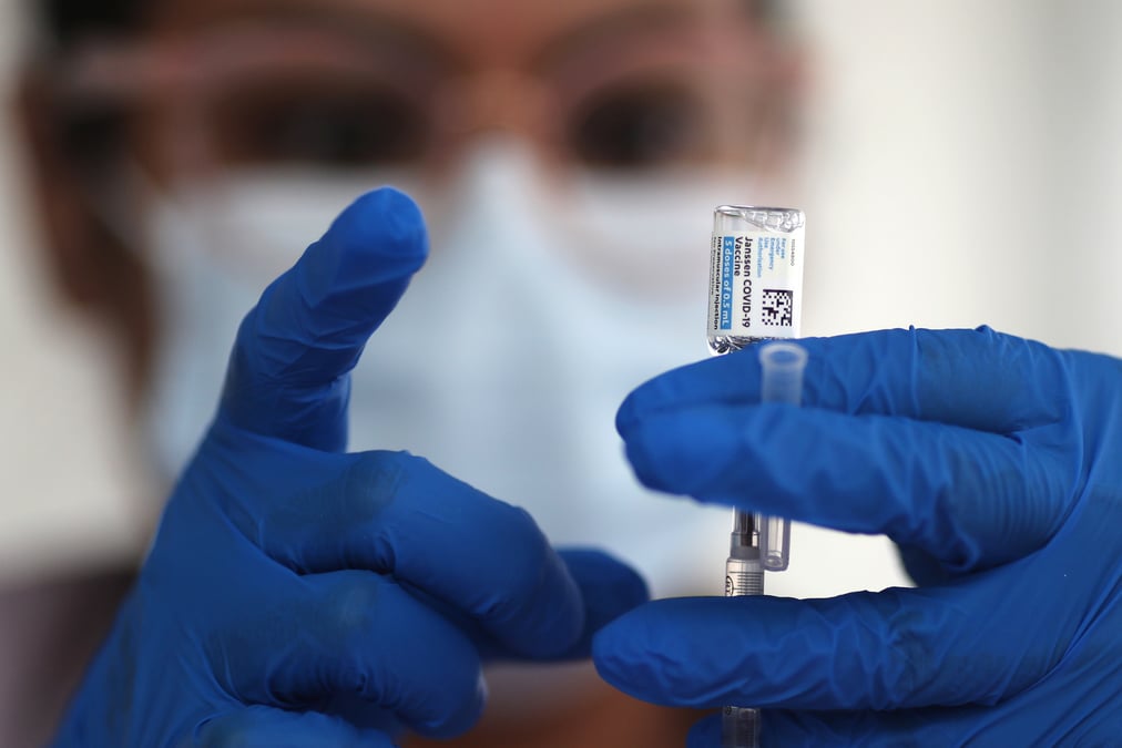 Coronavirus: l'ema examine le vaccin de j&j apres des cas suspects