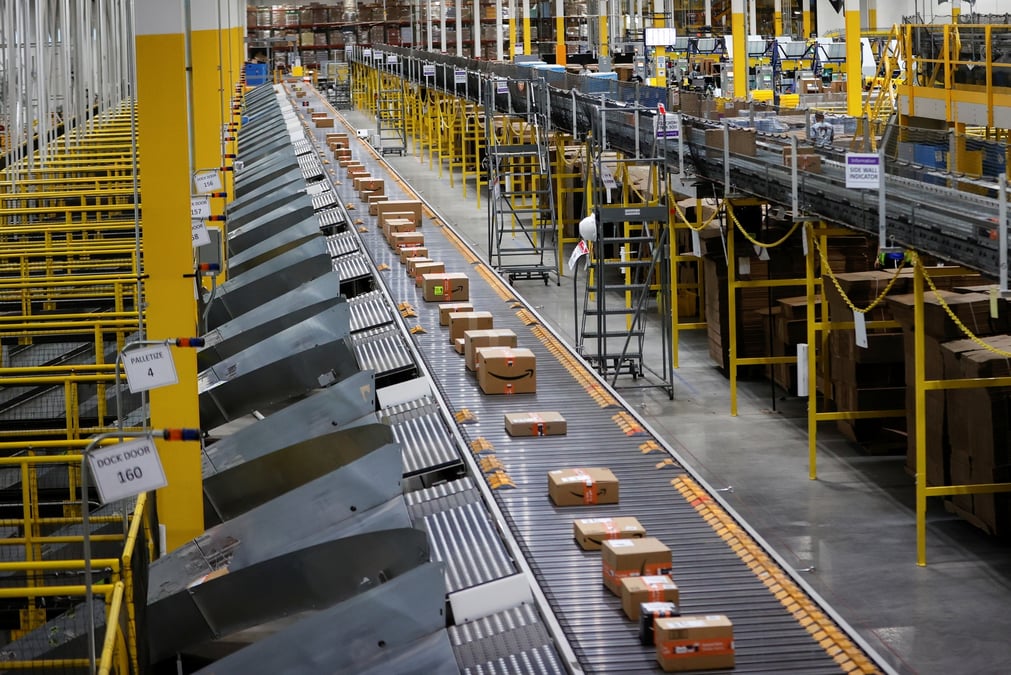 Un centre de tri Amazon.