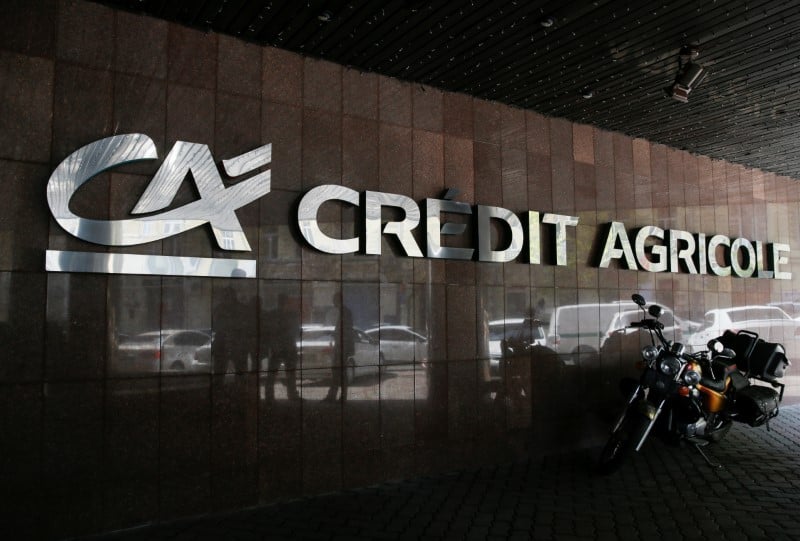Italie: credit agricole reaffirme son interet pour trois banques
