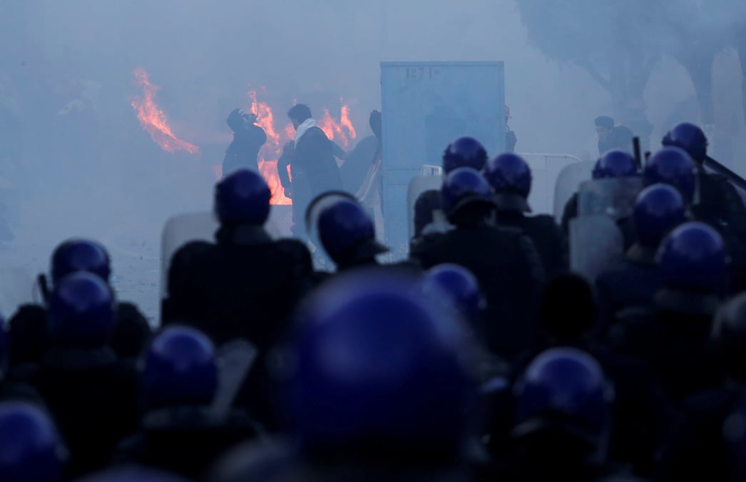 Nouvelle manifestation a alger contre la candidature de bouteflika