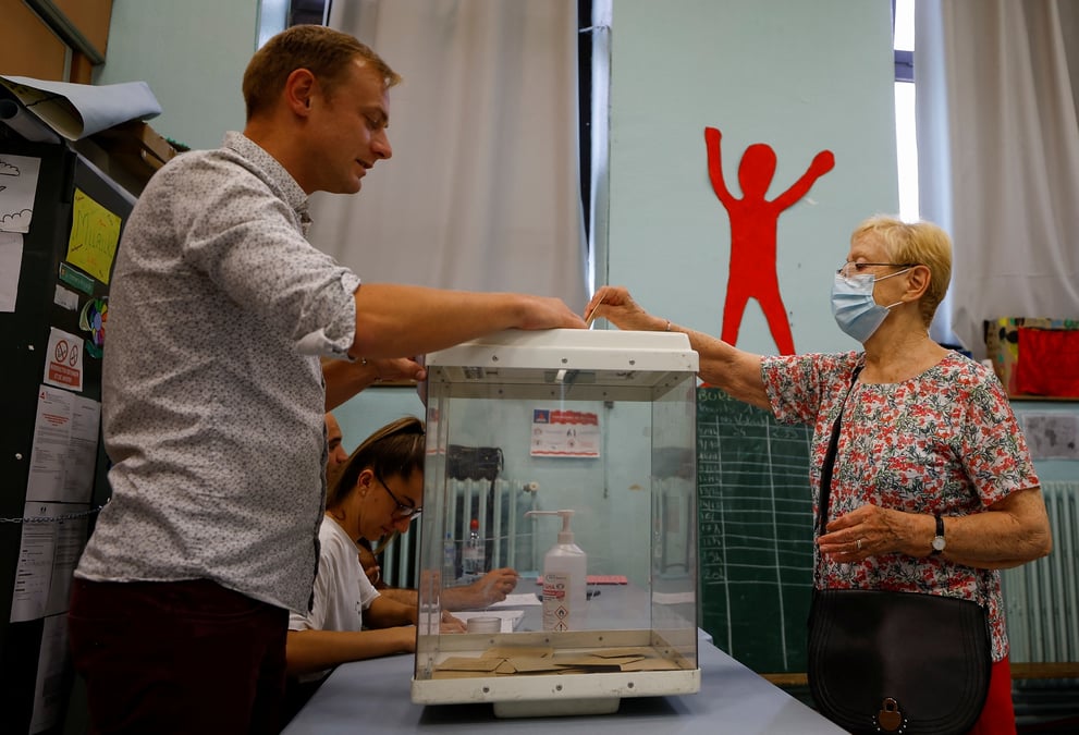 Les francais de nouveau appeles aux urnes pour les legislatives