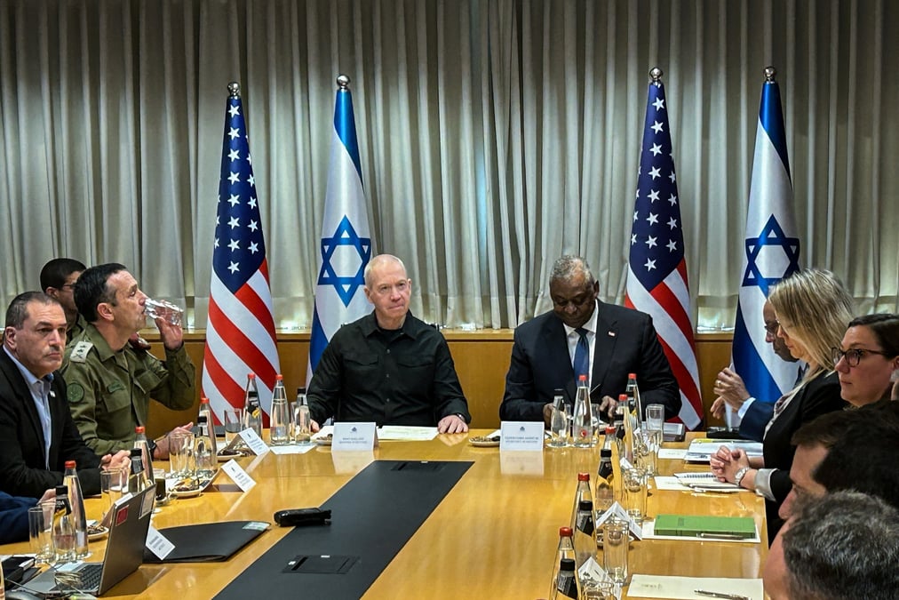 Le secretaire americain a la defense lloyd austin et le ministre israelien de la defense yoav gallant
