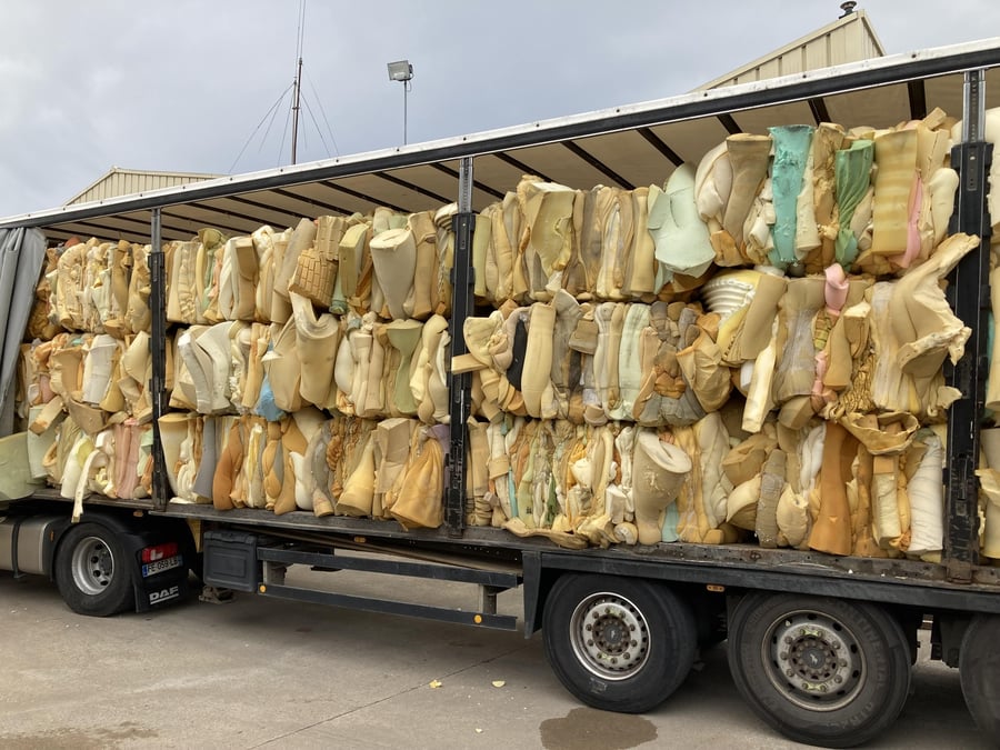 L’unité de recyclage de mousse de matelas d’Orion chemical orgaform, unique en Europe, a reçu une aide de près de deux millions d’euros de la part l’Ademe.