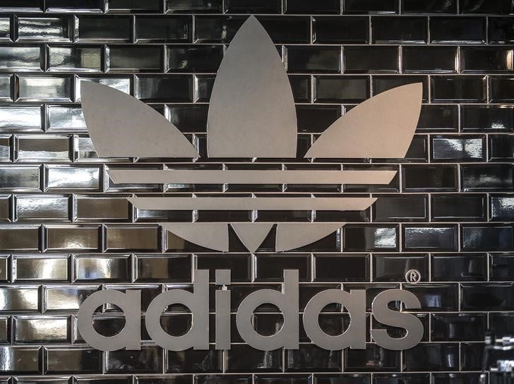 Course, mode et amerique du nord portent les ventes d'adidas