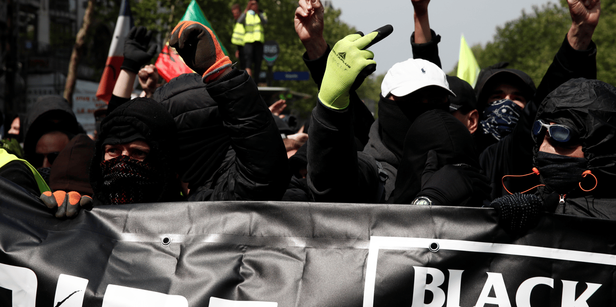 Trois "black blocs" espagnols interpelles a paris
