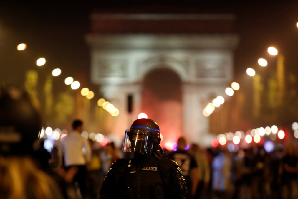 Ligue des champions: pres de 150 interpellations a paris