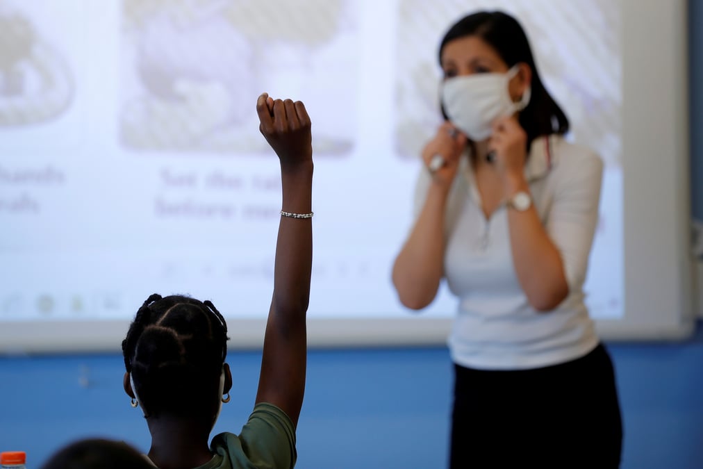 Une prime mensuelle de 100 euros aux enseignants debutants
