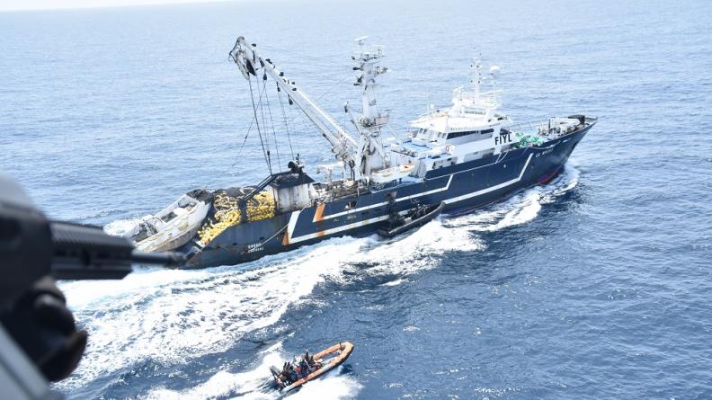 Tonnerre porte-hélicoptère saisie cocaïne marine nationale