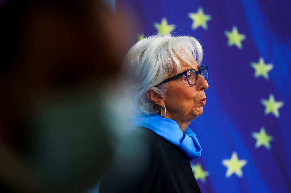 Tres peu probable que la bce releve ses taux en 2022, declare lagarde