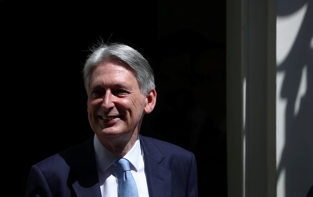 Brexit: hammond discute avec le labour pour empecher un "no deal"
