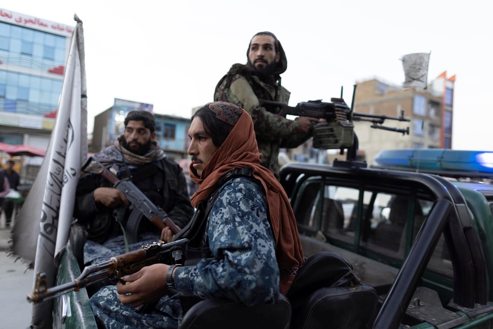 Le guide supreme des taliban fait une apparition publique