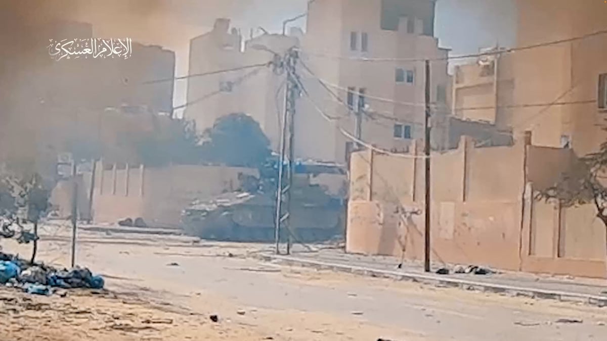 Des images du hamas montrent un vehicule militaire a khan younis