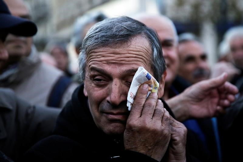 La grece annonce un echange de dette portant sur 30 milliards d'euros