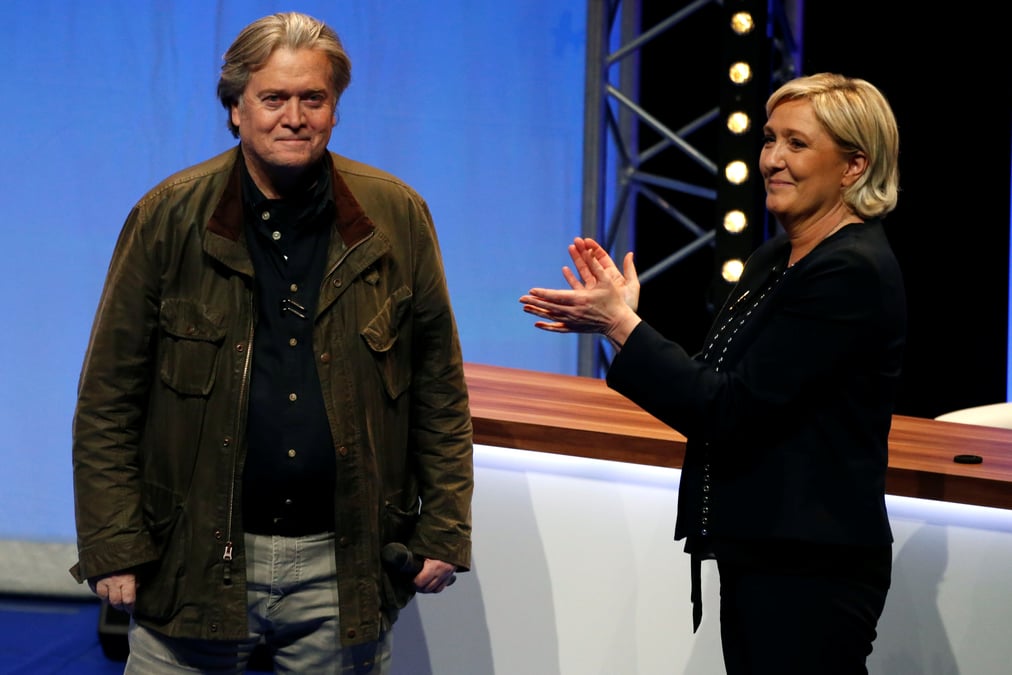 Le pen a des "convergences de vue" avec bannon, selon aliot