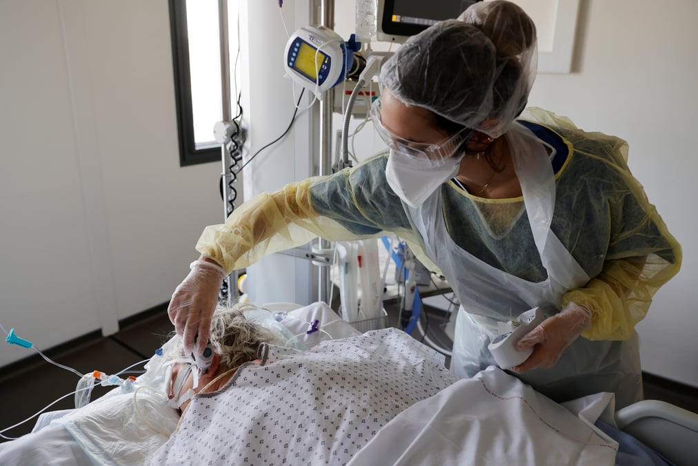 Coronavirus: la france compte 5.804 patients soignes en reanimation