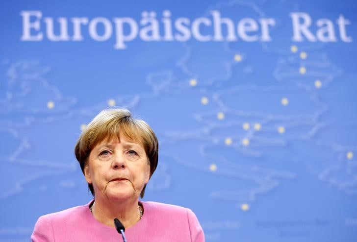 Allemagne: la cdu de merkel et le spd au coude-a-coude