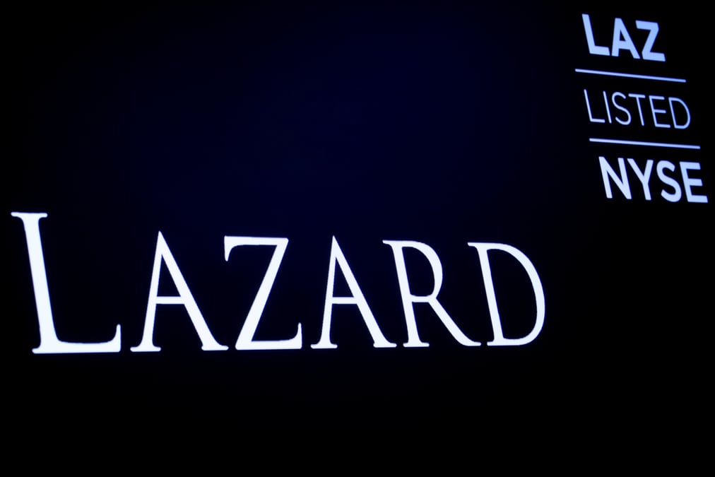 Le benefice net de lazard recule de 55% au deuxieme trimestre