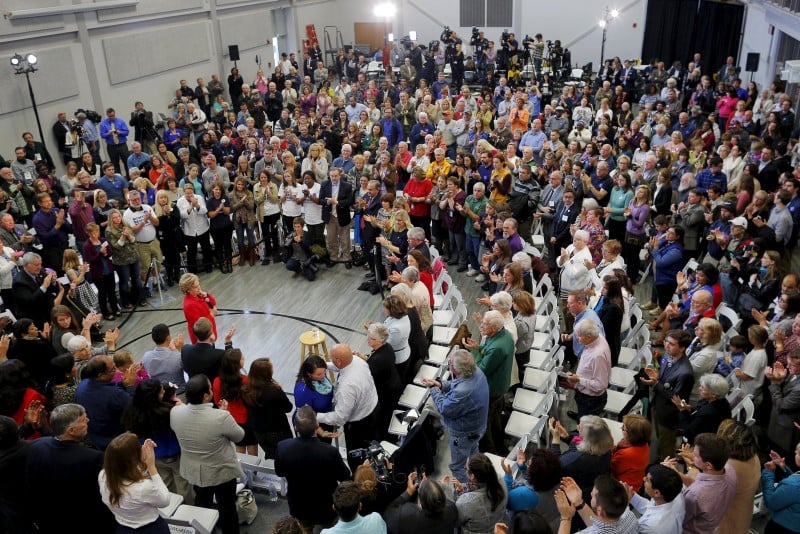 Hillary clinton presente son plan pour le controle des armes