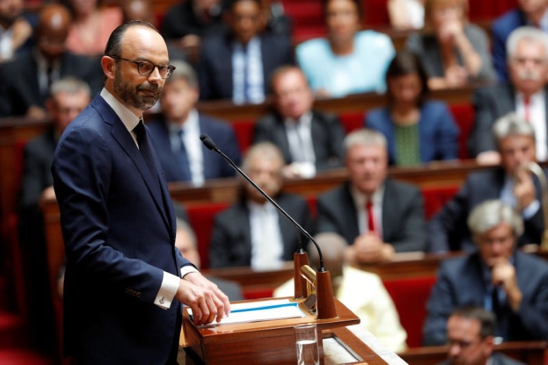 Philippe promet de renforcer les moyens de la justice