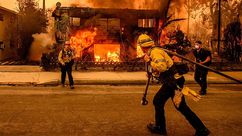 Le cauchemar continue pour les habitants de la ville Californienne.